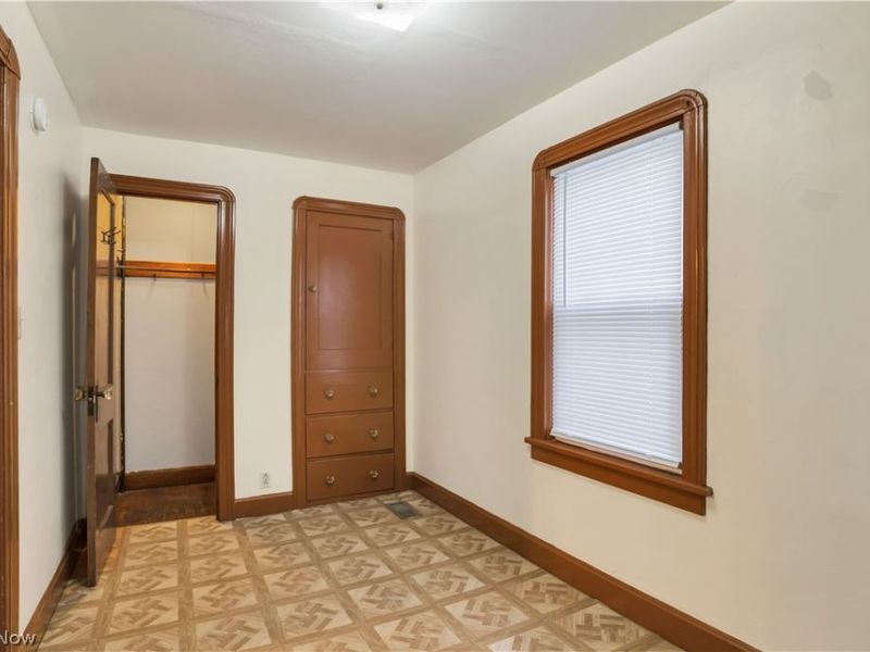3533 Carlyle Avenue , Cleveland, OH 44109 Photo 17