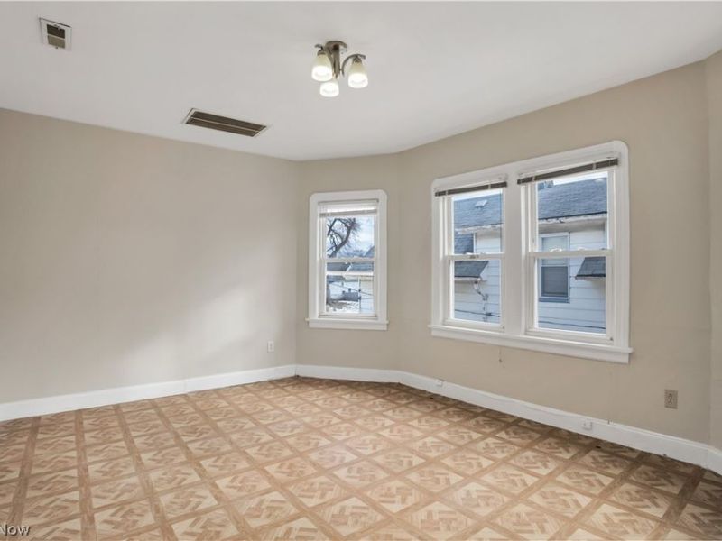 3533 Carlyle Avenue , Cleveland, OH 44109 Photo 26