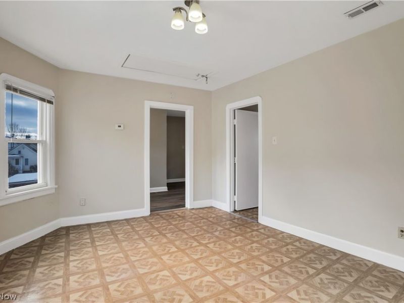 3533 Carlyle Avenue , Cleveland, OH 44109 Photo 27