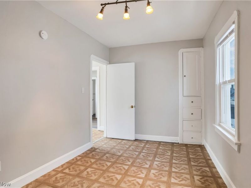 3533 Carlyle Avenue , Cleveland, OH 44109 Photo 29