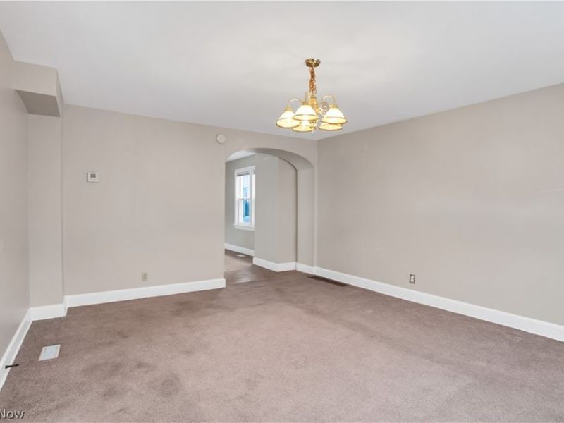 3533 Carlyle Avenue , Cleveland, OH 44109 Photo 3