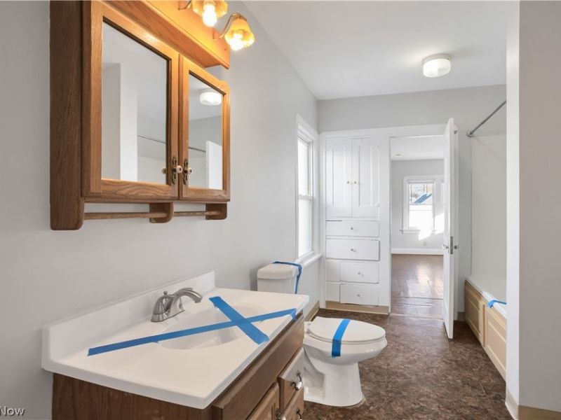 3533 Carlyle Avenue , Cleveland, OH 44109 Photo 9