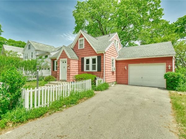 166 Pleasant Avenue , Rochester, NY 14622