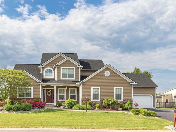 3441 Long Shadow Drive, Baldwinsville, NY 13027