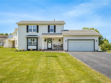 81 Cheshire Lane, Rochester, NY 14624