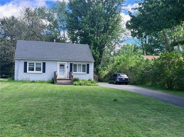 17 Pleasant View Drive , North Chili, NY 14514