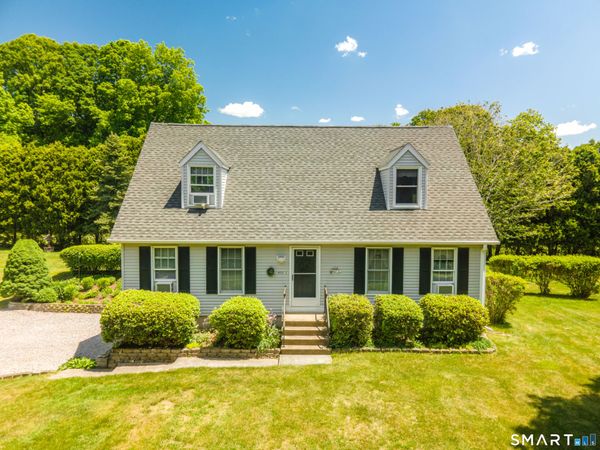 476 Noank Ledyard , Mystic, CT 06355