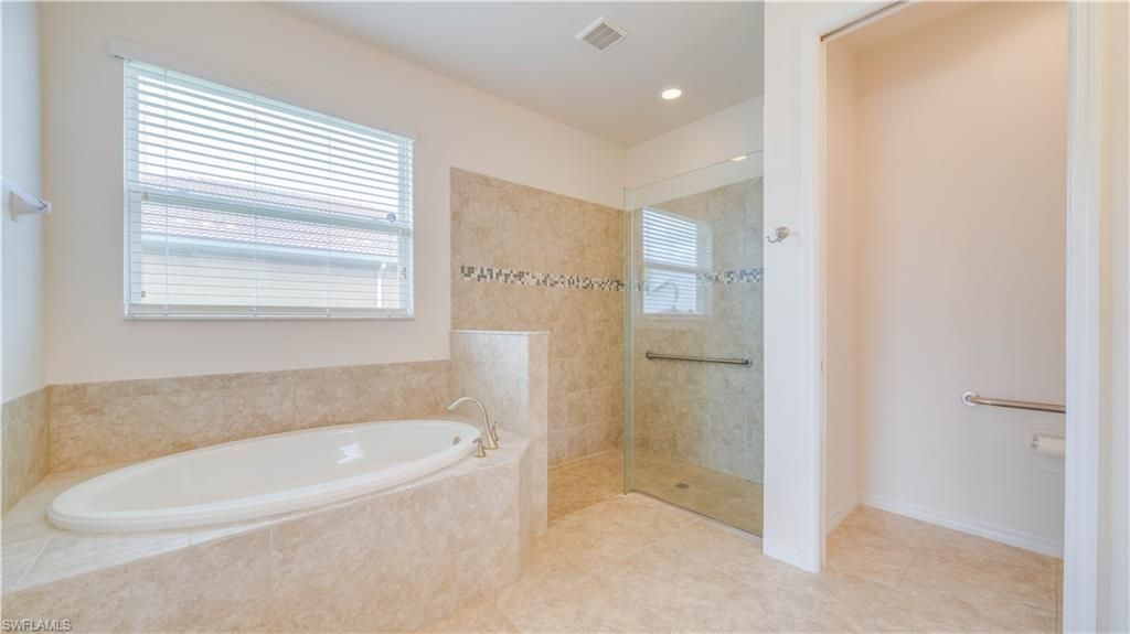 3036 Sunset Pointe Cir, Cape Coral, FL 33914 Photo