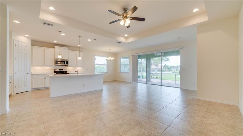 3036 Sunset Pointe Cir, Cape Coral, FL 33914 Photo