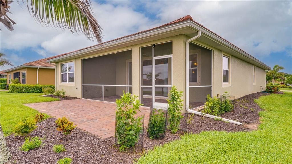 3036 Sunset Pointe Cir, Cape Coral, FL 33914 Photo