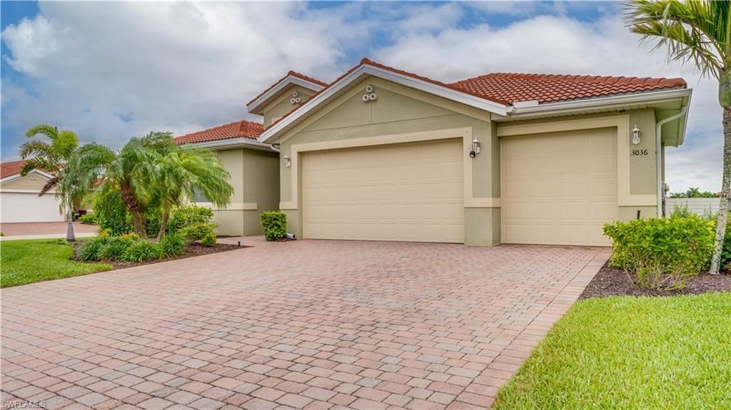 3036 Sunset Pointe Cir, Cape Coral, FL 33914 Photo