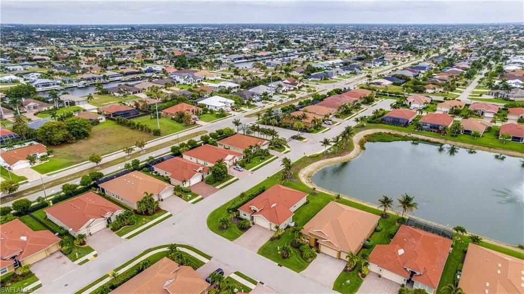3036 Sunset Pointe Cir, Cape Coral, FL 33914 Photo