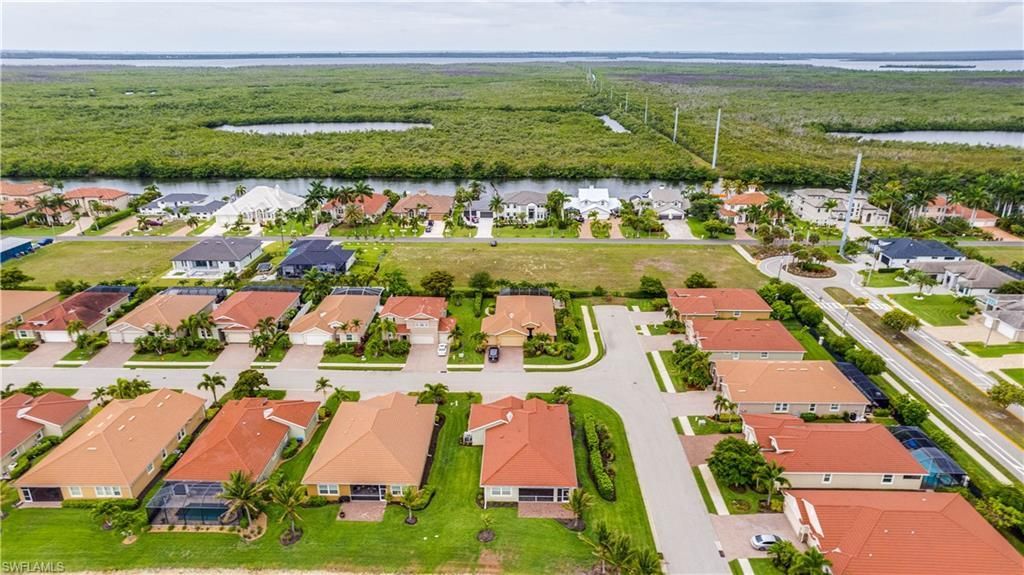 3036 Sunset Pointe Cir, Cape Coral, FL 33914 Photo