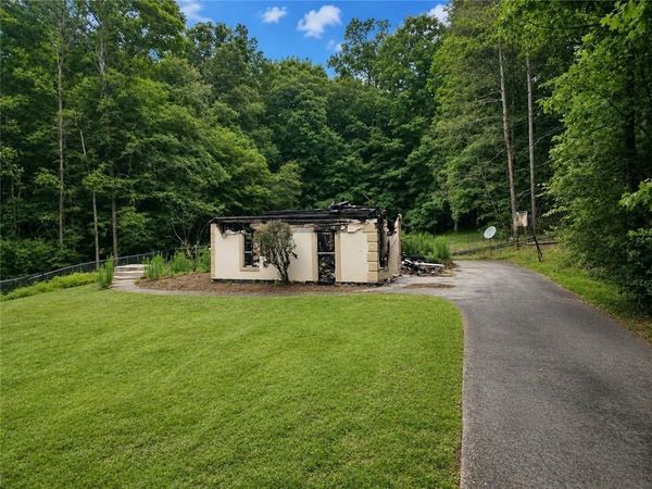195 Old Fairburn Close SW, Atlanta, GA 30331