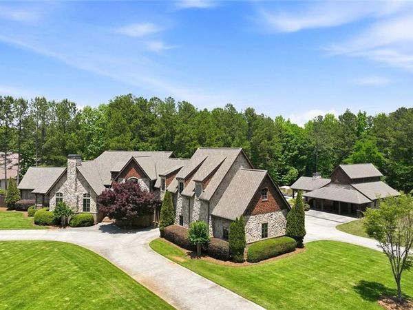 605 Carriage Avenue, Jefferson, GA 30549
