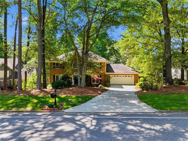 5055 Roxburgh Drive , Roswell, GA 30076