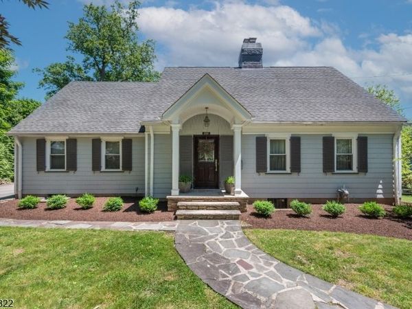 591 Highland Ave, Little Falls, NJ 07043