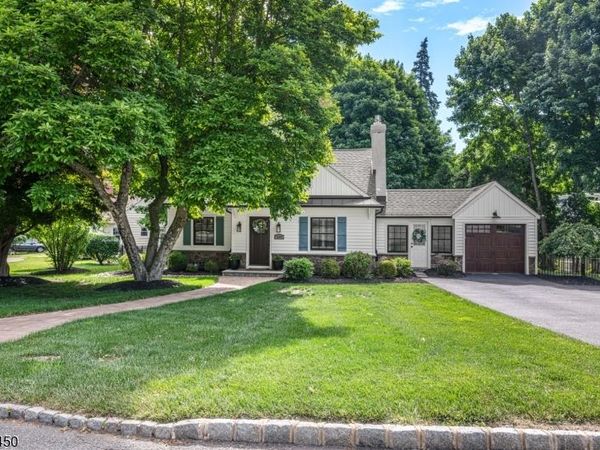 120 High St, Randolph, NJ 07869