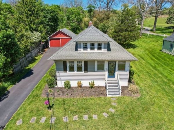 116 Readington Rd, Readington, NJ 08889