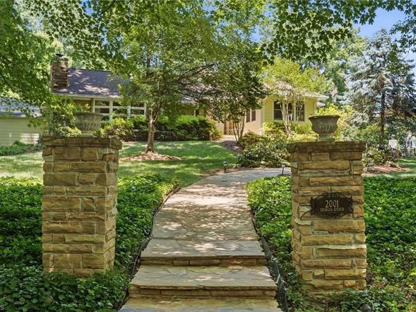 2001 Georgia Avenue , Winston-Salem, NC 27104