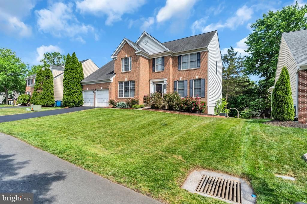 43553 Dempsey Lane , Chantilly, VA 20152 Main Photo