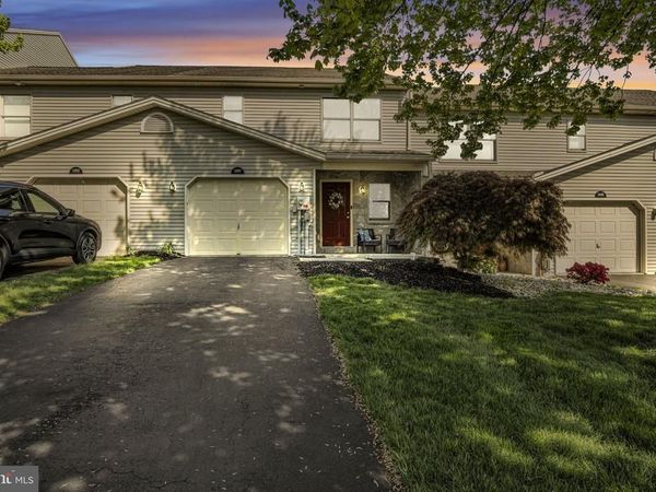 1490 MAPLEWOOD DRIVE , NEW CUMBERLAND, PA 17070
