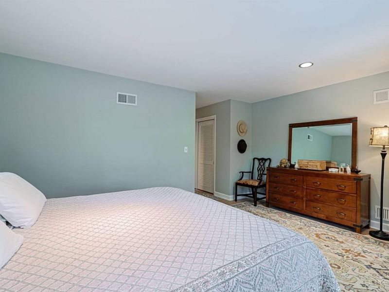 228 Poage Farm Road, Wyoming, OH 45215 Photo 23
