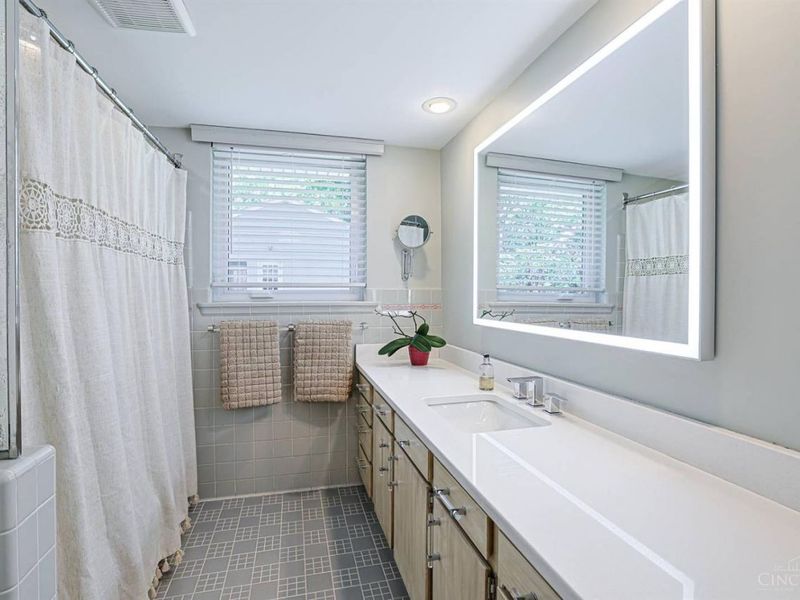 228 Poage Farm Road, Wyoming, OH 45215 Photo 29