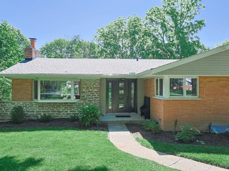 228 Poage Farm Road, Wyoming, OH 45215 Photo 4