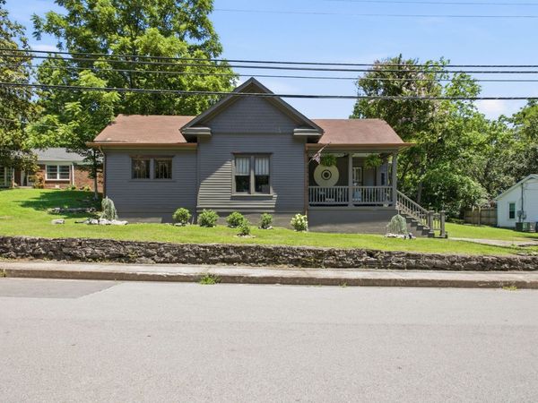 700 Mitchell Ave, Columbia, TN 38401