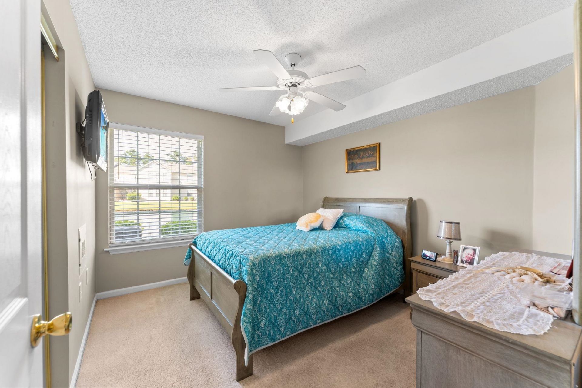 8562 Hopkins Circle  Photo 13