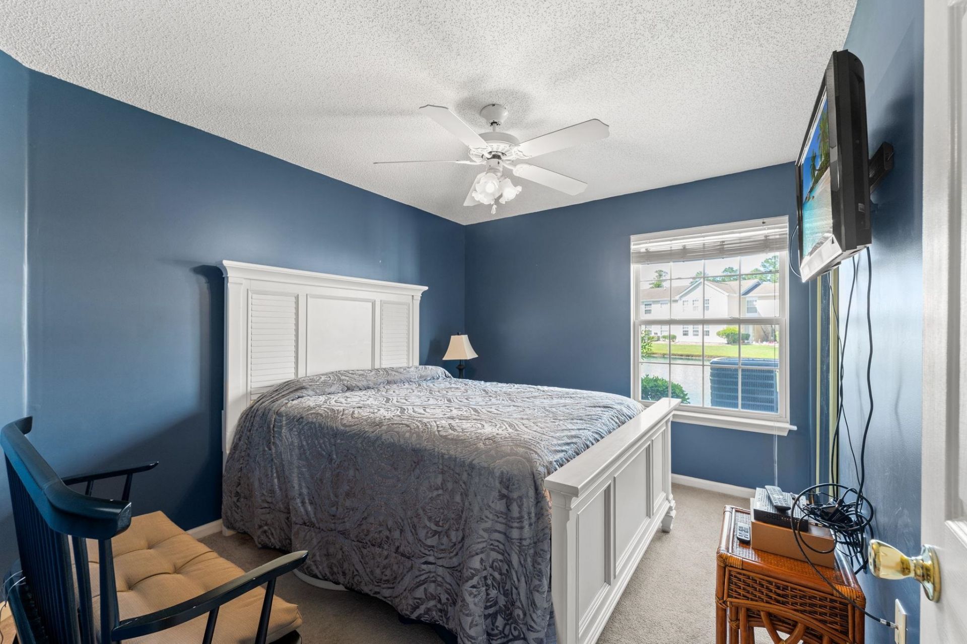 8562 Hopkins Circle  Photo 16