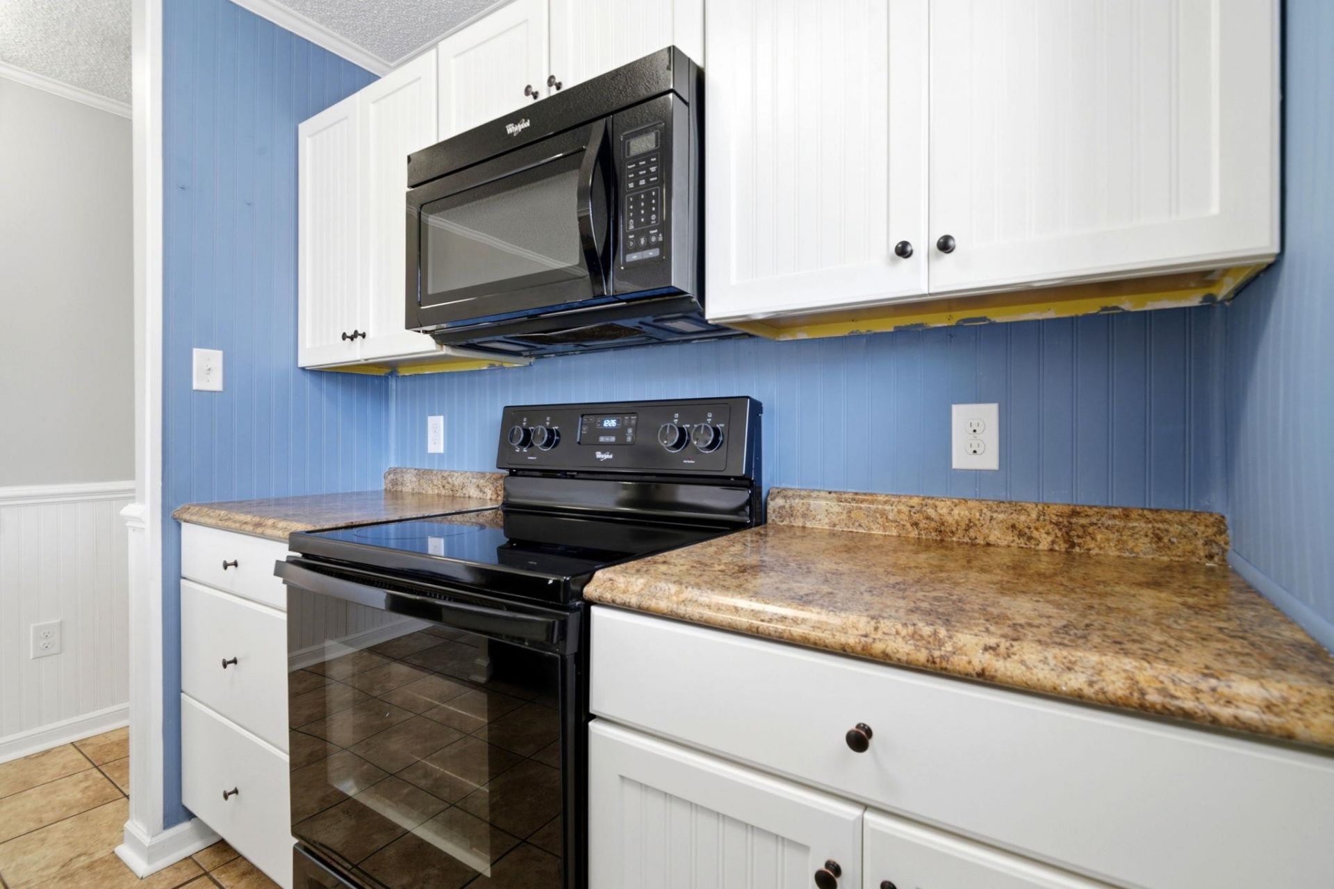 609 Hillside Dr.  Photo 11