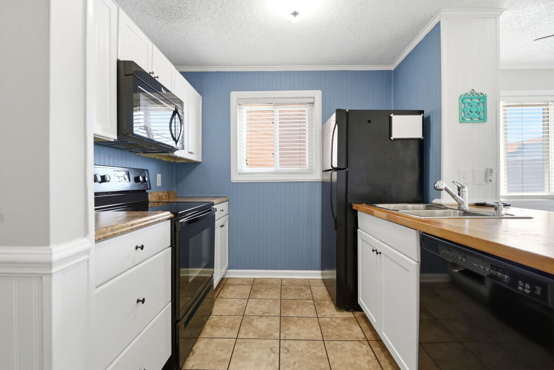 609 Hillside Dr.  Photo 21