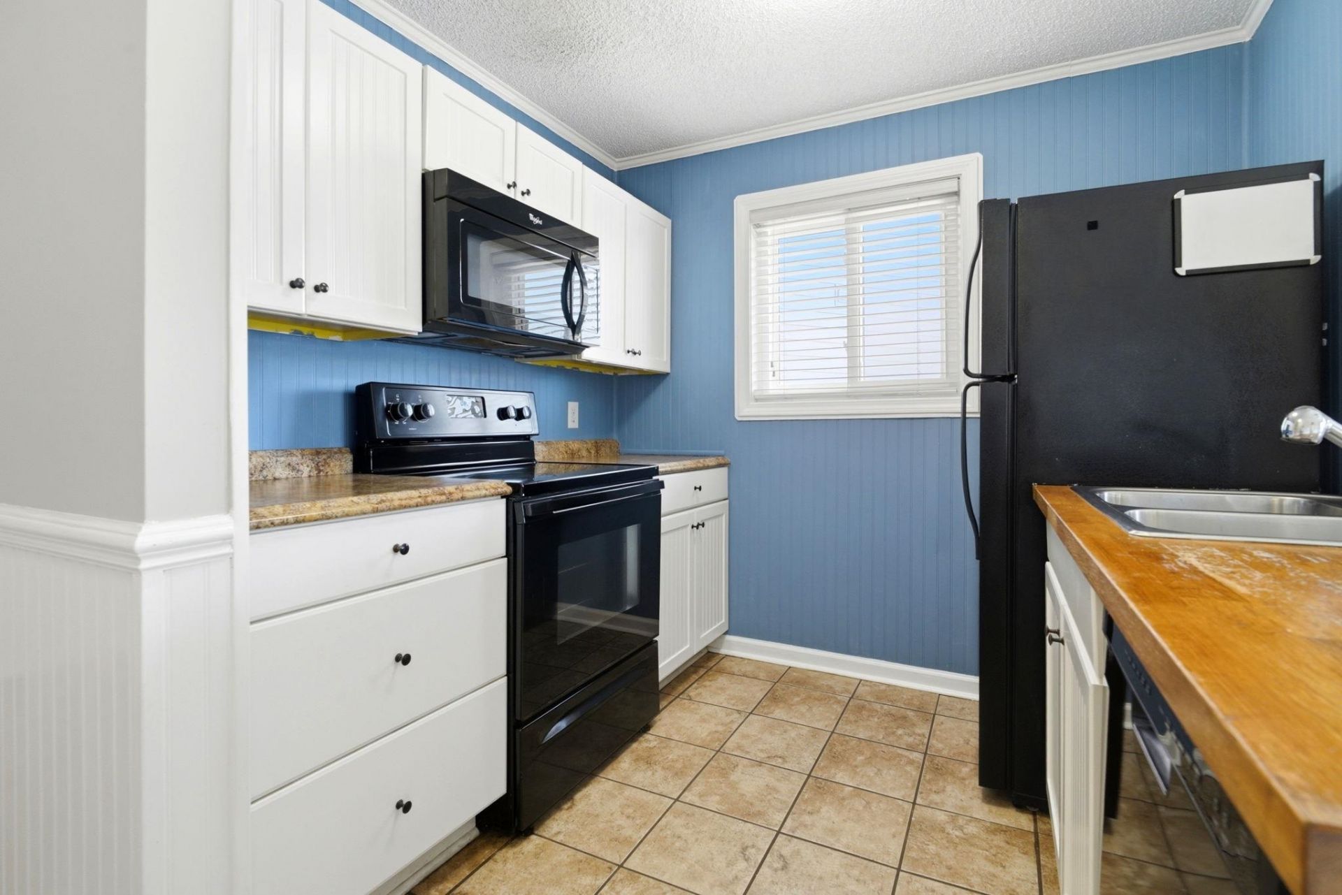 609 Hillside Dr.  Photo 23