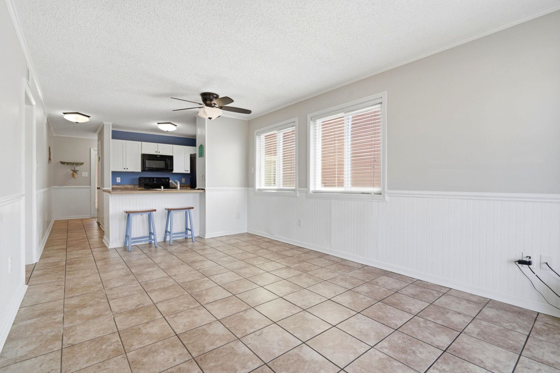 609 Hillside Dr.  Photo 28