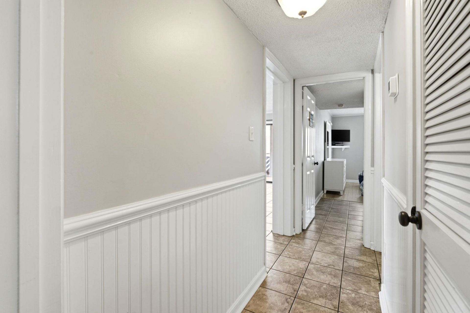 609 Hillside Dr.  Photo 9