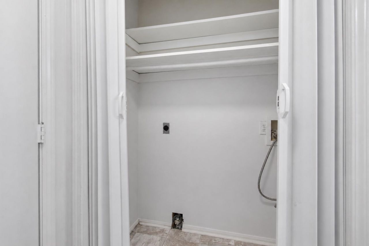 4150 Horseshoe Rd. N  Photo 11