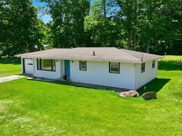 4340 S Meridian Road, Columbia City, IN 46725