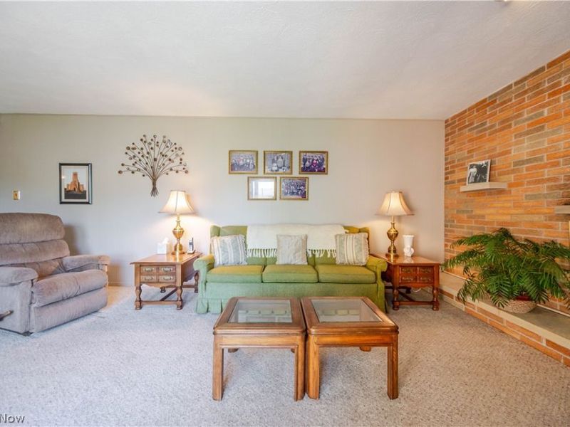 13899 Chippewa Trail , Middleburg Heights, OH 44130 Photo 13