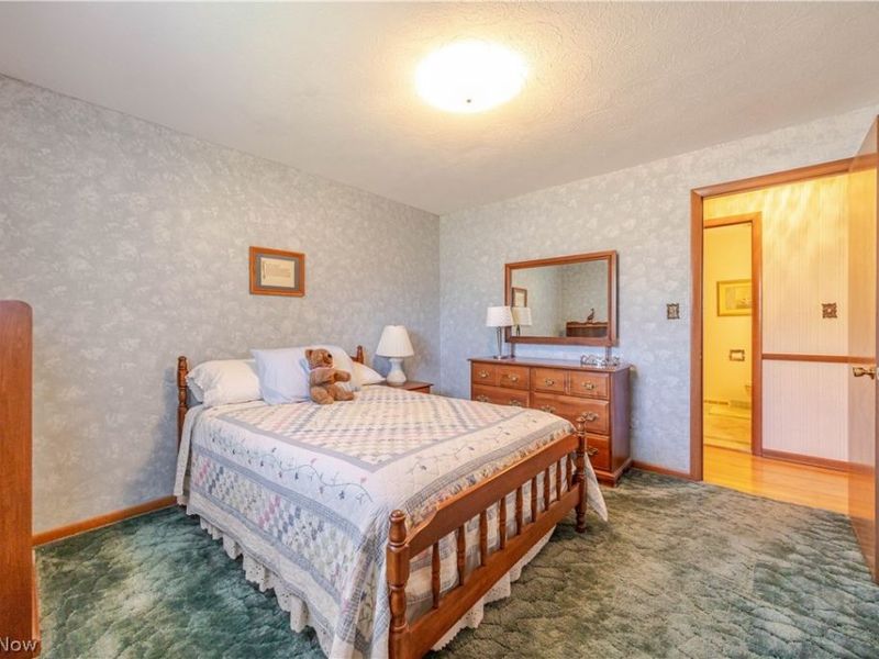 13899 Chippewa Trail , Middleburg Heights, OH 44130 Photo 20
