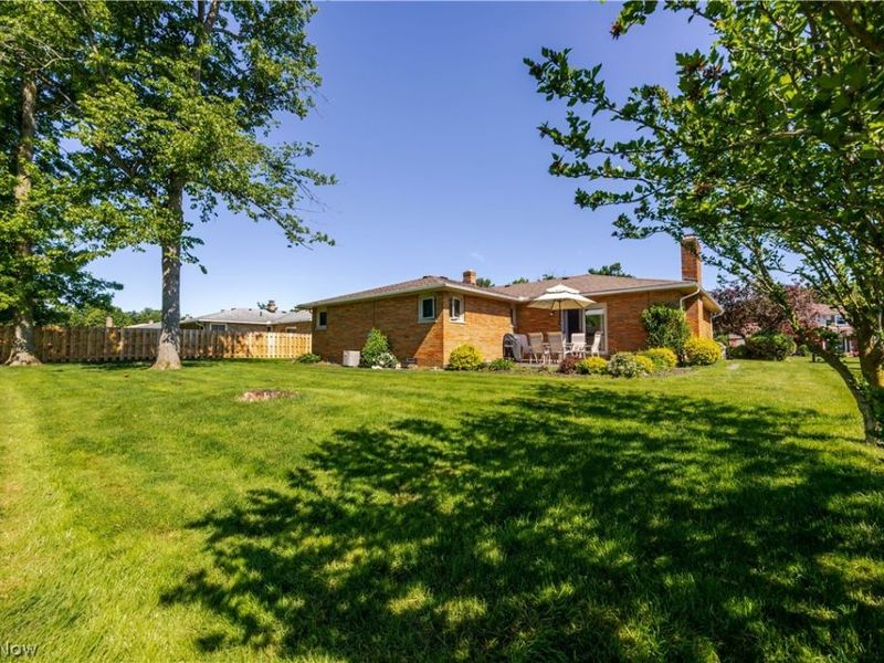 13899 Chippewa Trail , Middleburg Heights, OH 44130 Photo 29
