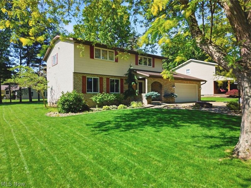 2230 Vixen Street NW, North Canton, OH 44720 Photo 2