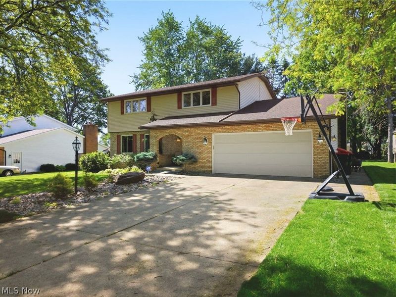 2230 Vixen Street NW, North Canton, OH 44720 Photo 3