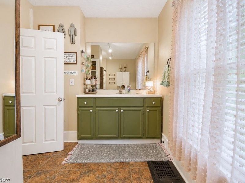 403 New Street , Fairport Harbor, OH 44077 Photo 20