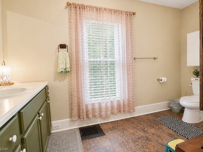 403 New Street , Fairport Harbor, OH 44077 Photo 21