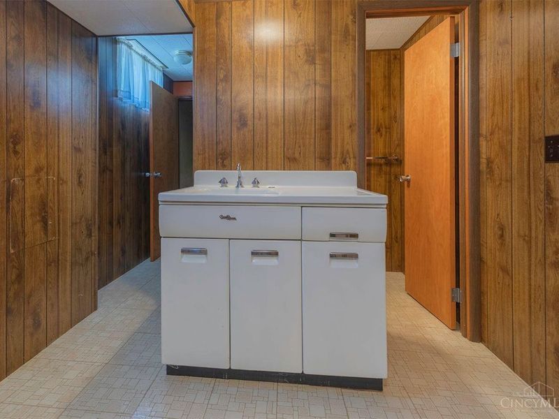 6404 Thompson Road, Colerain Township, OH 45247 Photo 40