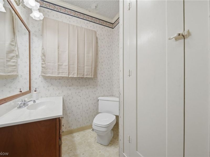 500 31st Street SW, Barberton, OH 44203 Photo 16