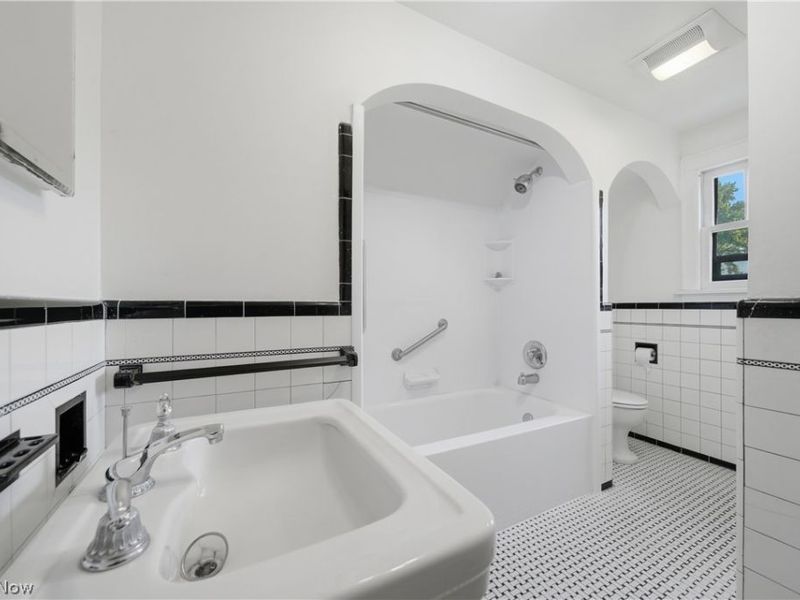 500 31st Street SW, Barberton, OH 44203 Photo 22