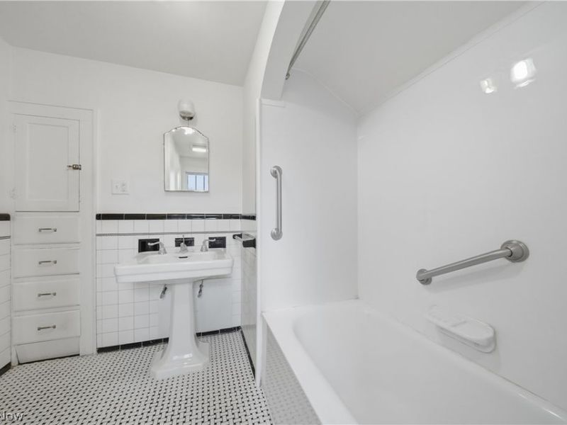 500 31st Street SW, Barberton, OH 44203 Photo 23